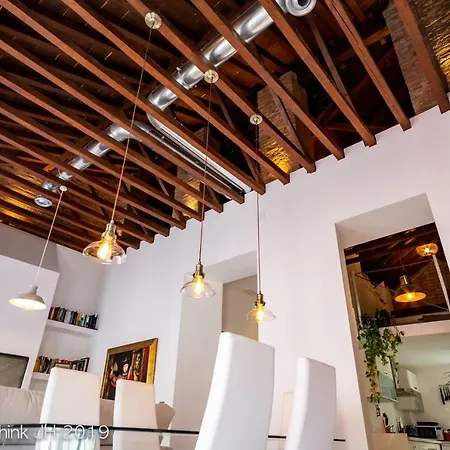 Montano17b Apartment *